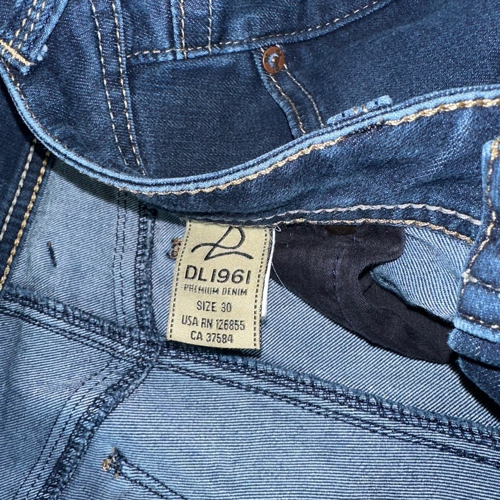 DL1961 Kate Straight Twilight Jeans Size 30 Premium Denim - Picture 2 of 8